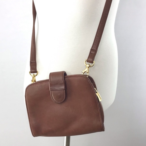 Vintage Liz Claiborne Accessories Tan Leather Crossbody Bag - Picture 5 of 12